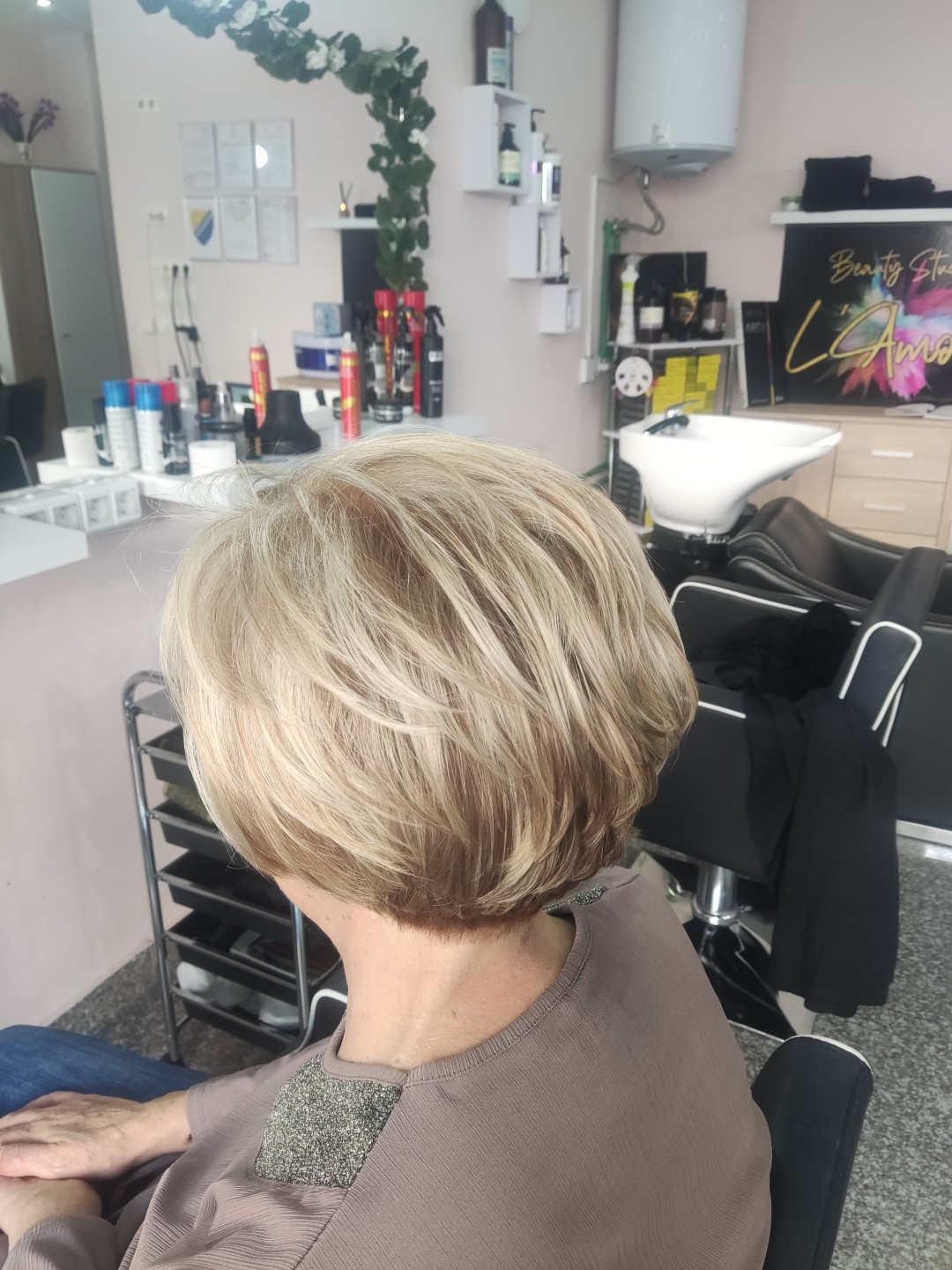 L'Amour beauty studio #sarajevo Pramenovi Pramenovi na foliju - kratka kosa