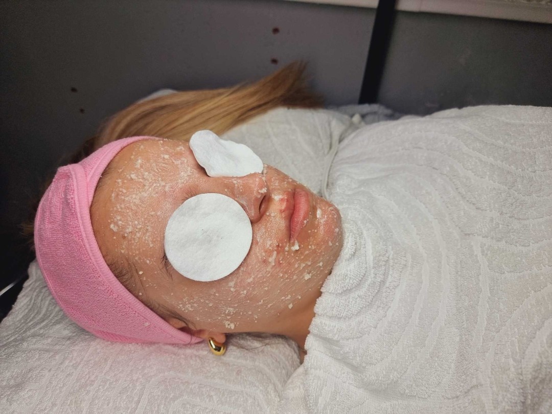 Sanpatra #zenica Tretman lica Higijenski tretman čišćenja lica + skin masaža + yoga