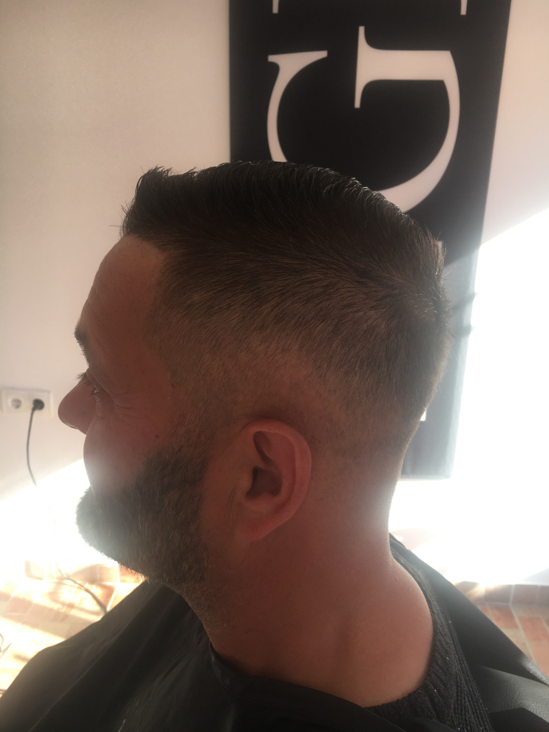 Muško šišanje - klasično - Frisco, Sarajevo Obrve Lice Obrve, Sarajevo, Centar - Stari Grad