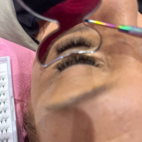 Poezija ljepote #sarajevo Nadogradnja trepavica Nadogradnja trepavica - ruski volumen