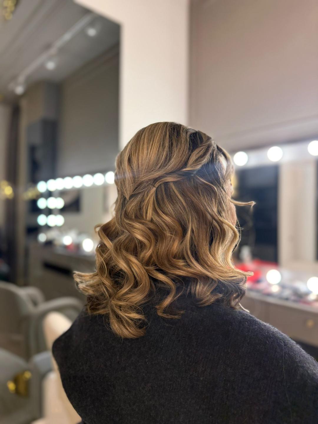 Garava Beauty Studio #banjaluka Feniranje i stilizovanje Feniranje na talase - kosa srednje dužine