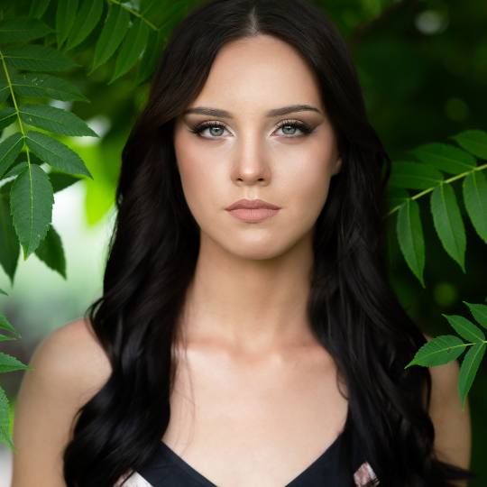 Veles Elegance #sarajevo Make-up / šminkanje Profesionalno šminkanje - večernja šminka Ovjde smo