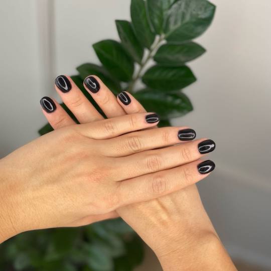 Shine #sarajevo Manikir Kombinovana manikura + geliranje prirodnih noktiju