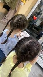 Poezija ljepote #sarajevo Pletenice, kike, punđe Pletenica - jedna