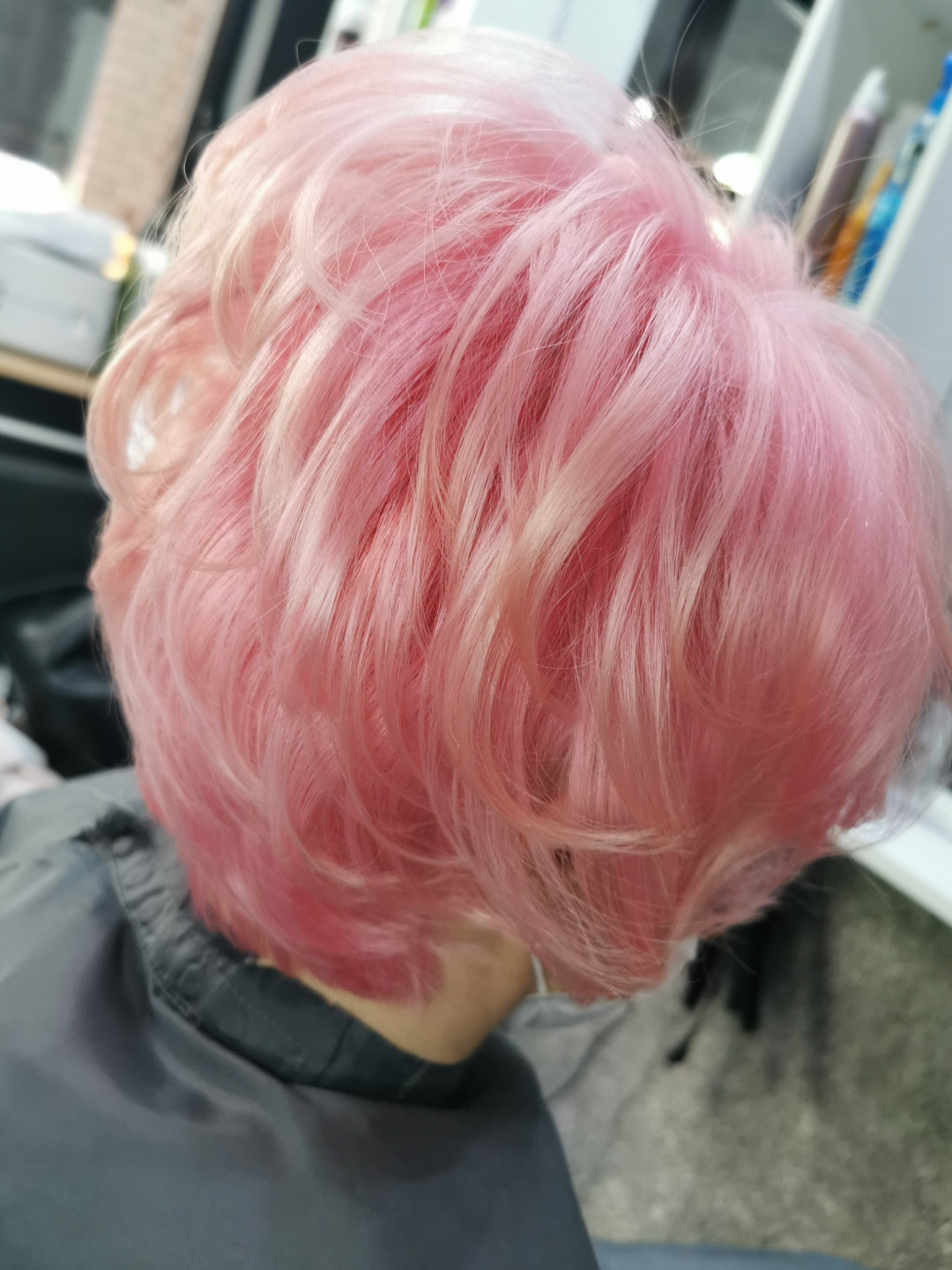 Blajhanje - kratka kosa - Uno by Amra Gegaj, Sarajevo Blajhanje kose Frizerski saloni Blajhanje kose, Sarajevo, Novo Sarajevo - Novi Grad