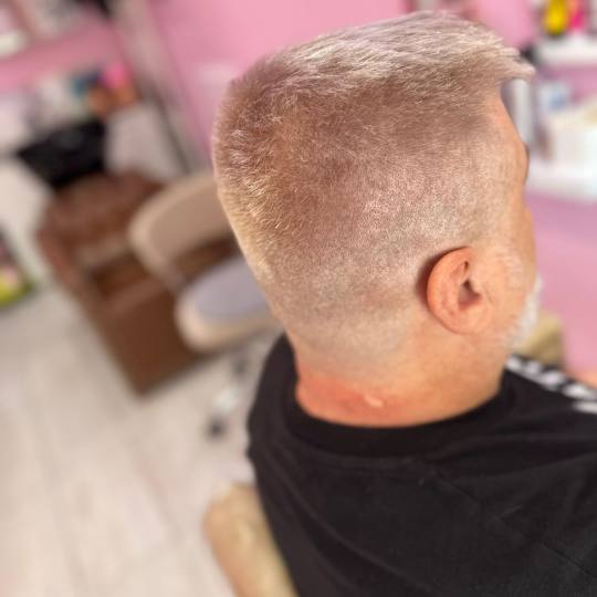 Poezija ljepote #sarajevo Muško šišanje Muško šišanje Muški frizeri