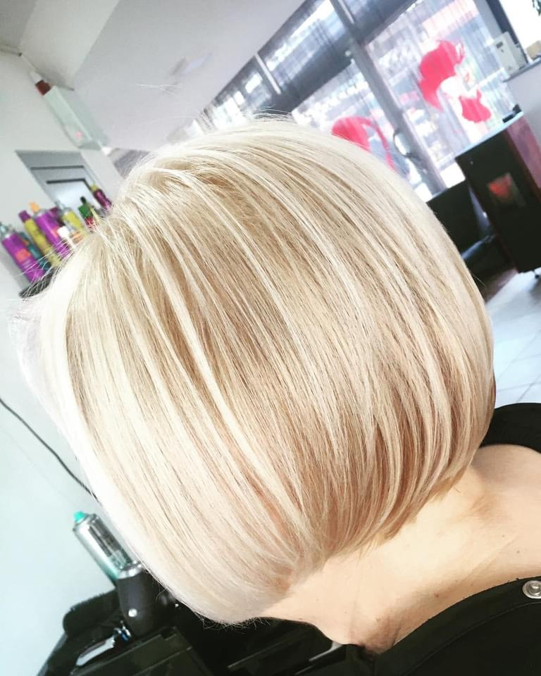 Žensko šišanje - kosa srednje dužine - Frisco, Sarajevo Žensko šišanje Frizerski saloni Žensko šišanje, Sarajevo, Centar - Stari Grad