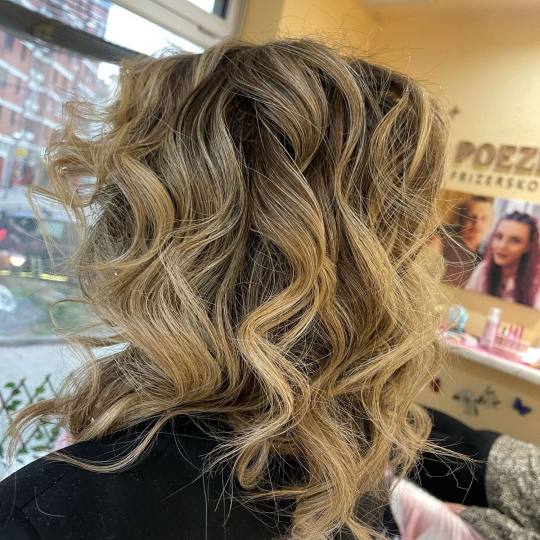 Poezija ljepote #sarajevo Trajna šminka Profesionalno šminkanje + frizura + nokti