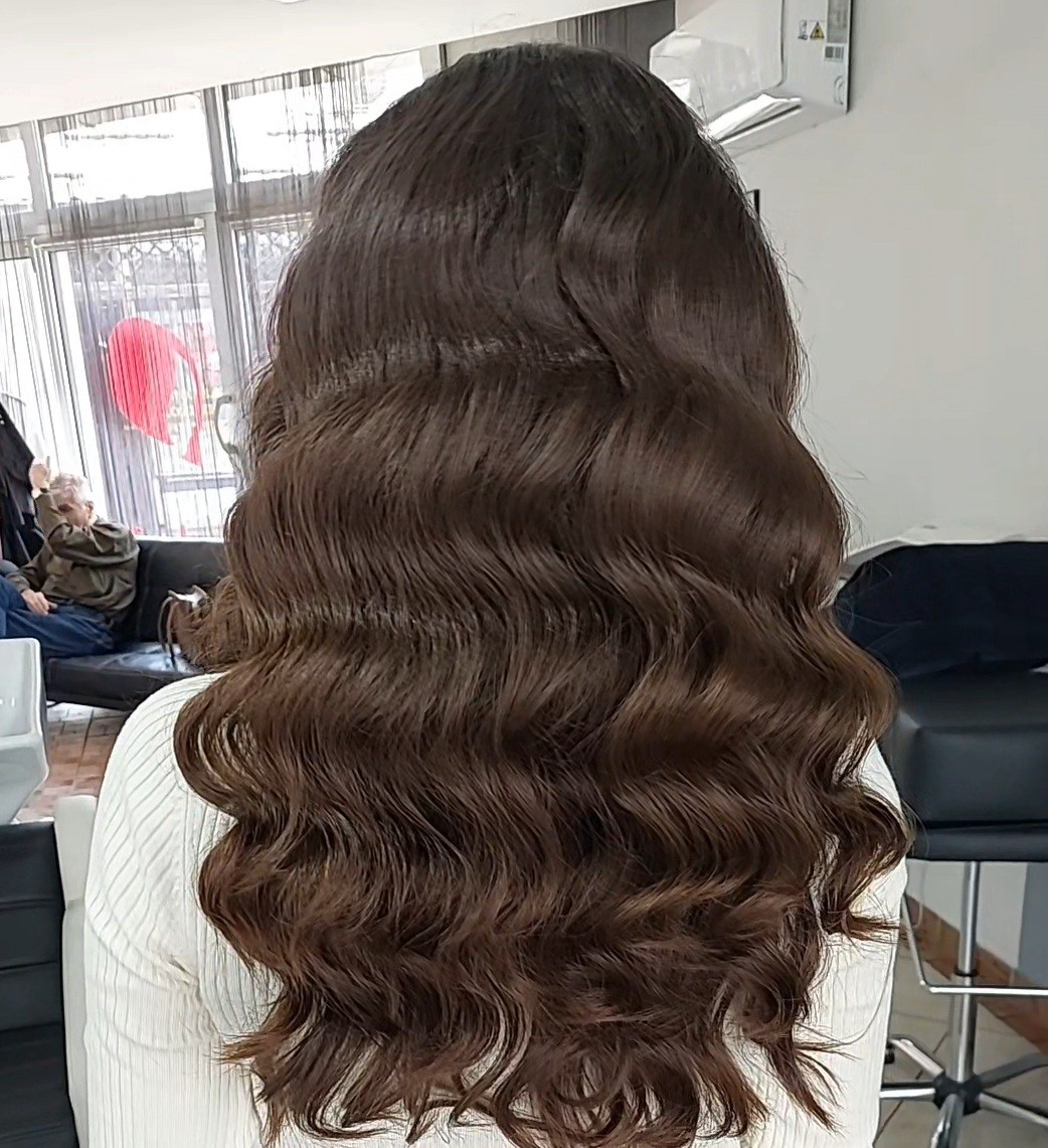 Frisco #sarajevo Svečane i frizure za svadbu Svečana frizura jednostavna - ekstra duga kosa