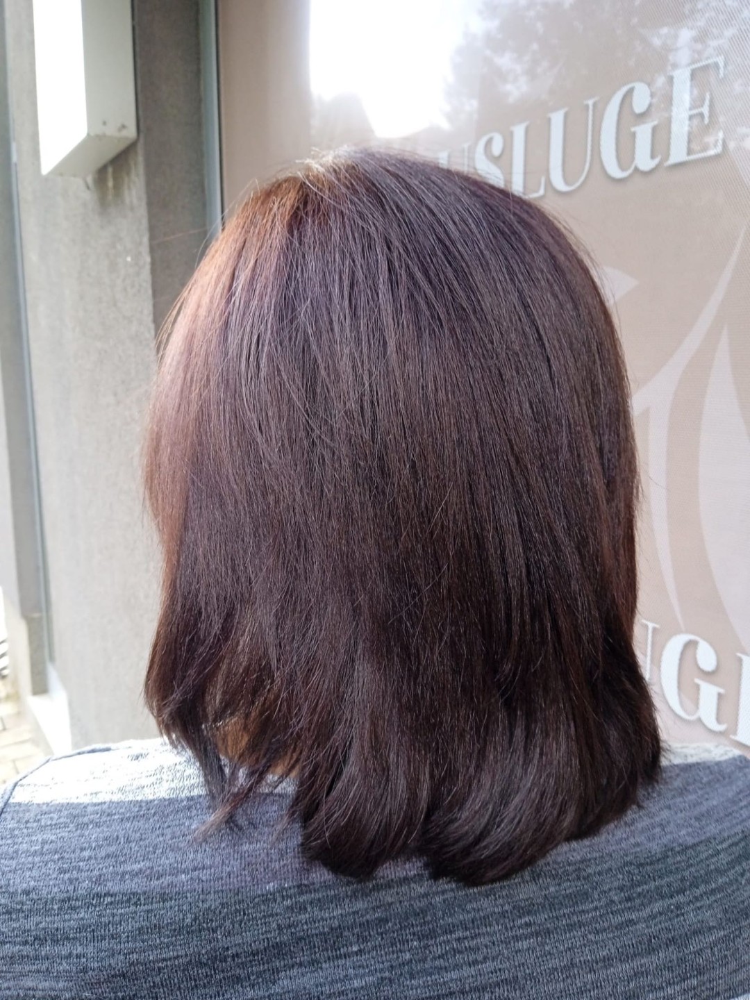 Poezija ljepote #sarajevo Farbanje kose Farbanje cijele dužine + pranje kose + feniranje - kratka kosa