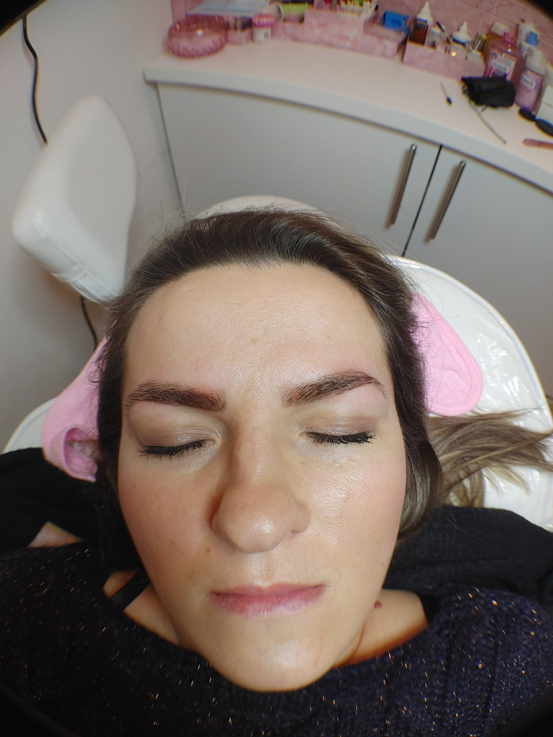 Henna obrva + korekcija obrva voskom - Salon ljepote A3M By Amela Malkoč, Sarajevo Obrve Lice Obrve, Sarajevo, Centar - Stari Grad