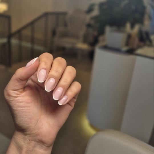 Gaia beauty & beyond #banjaluka Manikir Manikir + gel lak - S dužina