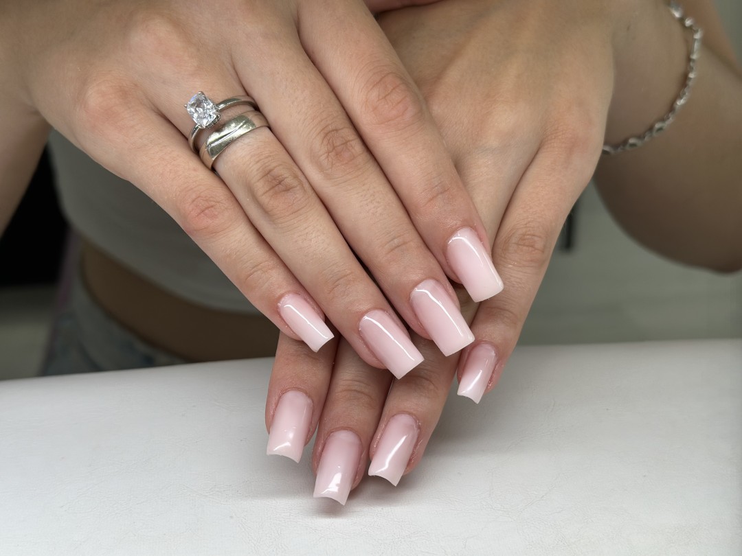 Aurora #bugojno Izlivanje noktiju Izlijevanje noktiju gelom