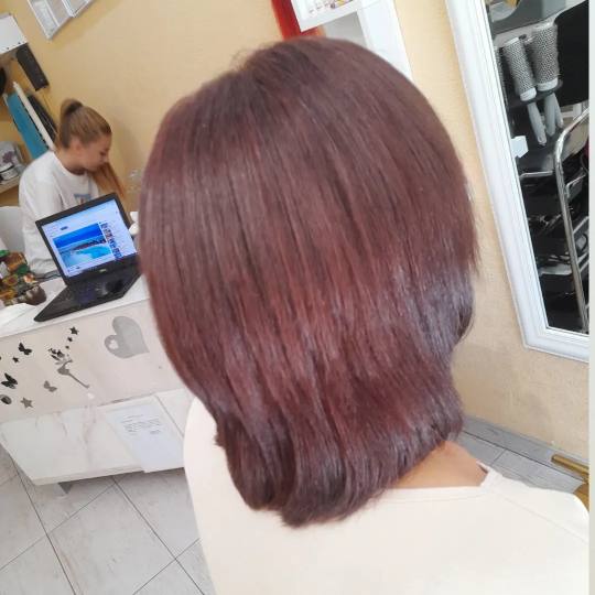 Poezija ljepote #sarajevo Farbanje kose Farbanje cijele dužine + pranje kose + feniranje - kratka k