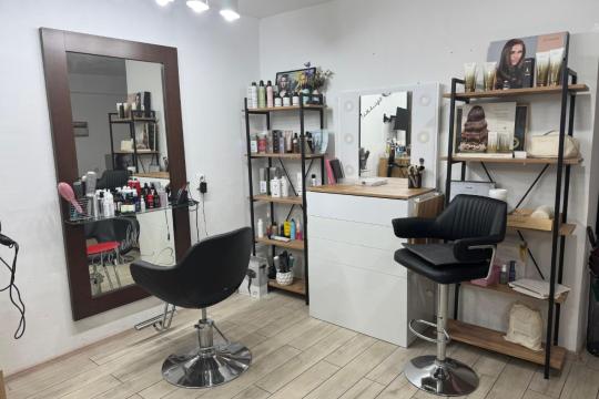 Frizersko-kozmetički salon (samo za dame - hijab friendly!) Lovely Em salon & head spa Sarajevo