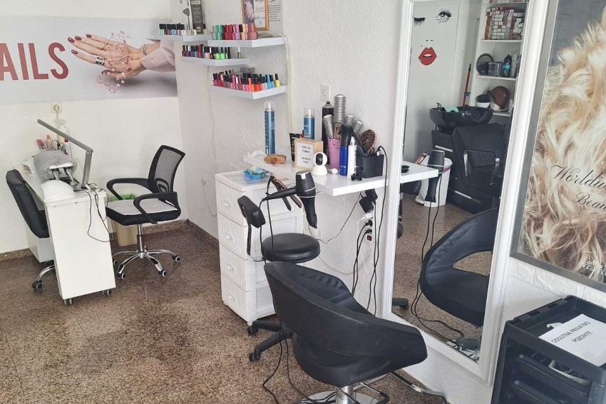 Frizersko-kozmetički salon Queen Travnik