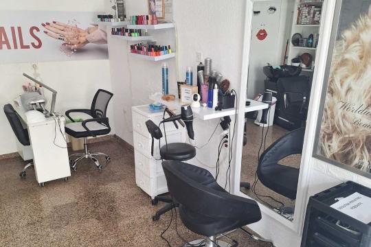 Frizersko-kozmetički salon Queen Travnik