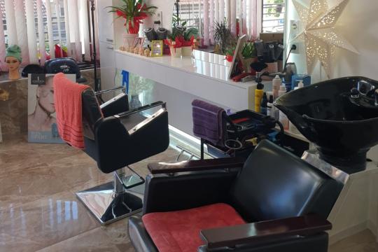 Frizersko - kozmetički salon Ella Modriča